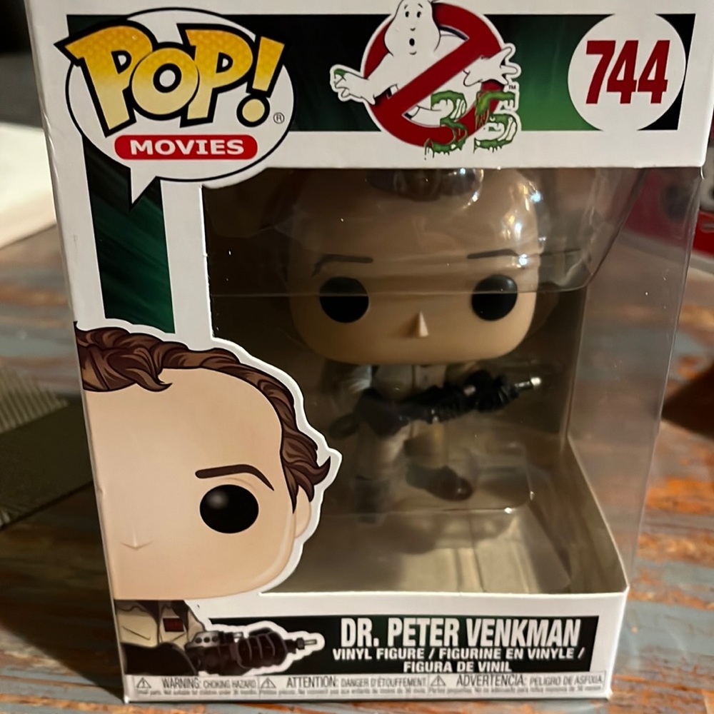 Pop figure number 744 Dr. Peter venkman Ghostbusters